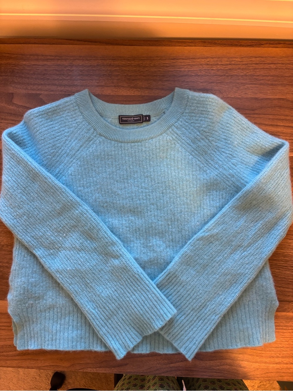 Vineyard Vines Women’s Cropped Aqua Blue 100% cashmere Crewneck Sweater